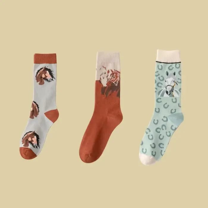 3 paires de nouvelles chaussettes d'automne et d'hiver, cheval de dessin animé contrasté, semelle intermédiaire rétro, tendance, polyvalentes, amusantes, mignonnes