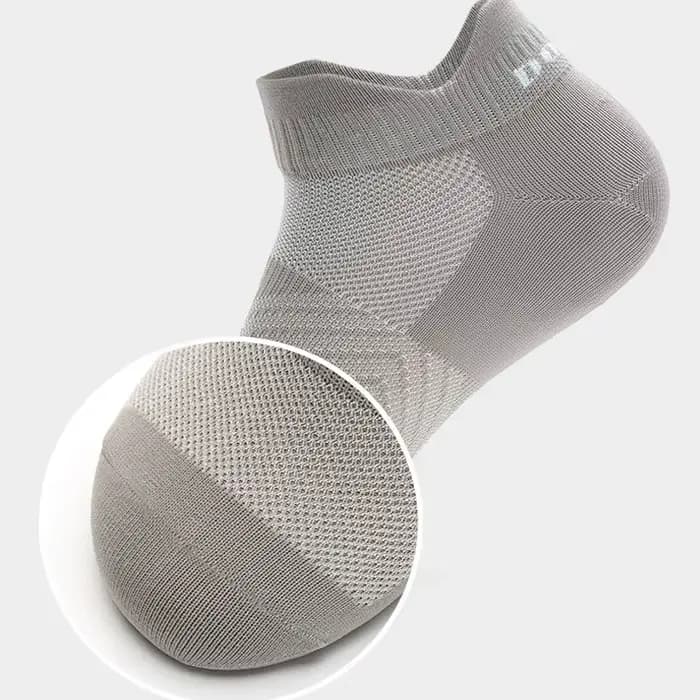 Chaussettes de sport athlétiques en nylon, couleur vive, pour activités de plein air, basketball, vélo, course à pied, respirantes, séchage rapide, invisibles, pour voyage