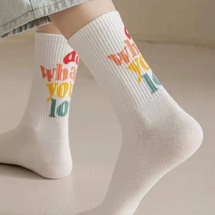 Femme drôle rayé lettre coton chaussette Harajuku doux fleur imprimé Hip Hop blanc chaussettes de sport décontracté respirant heureux longs Soxs