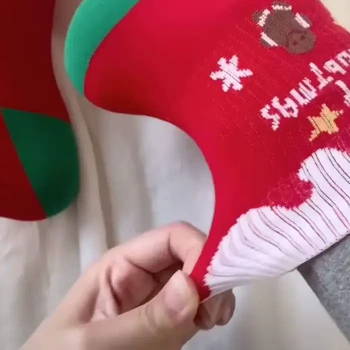 5 paires d'ornements de chaussettes de noël animés