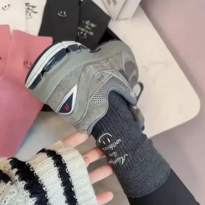 Chaussettes en Coton avec Lettres Brodées pour Femme et Fille