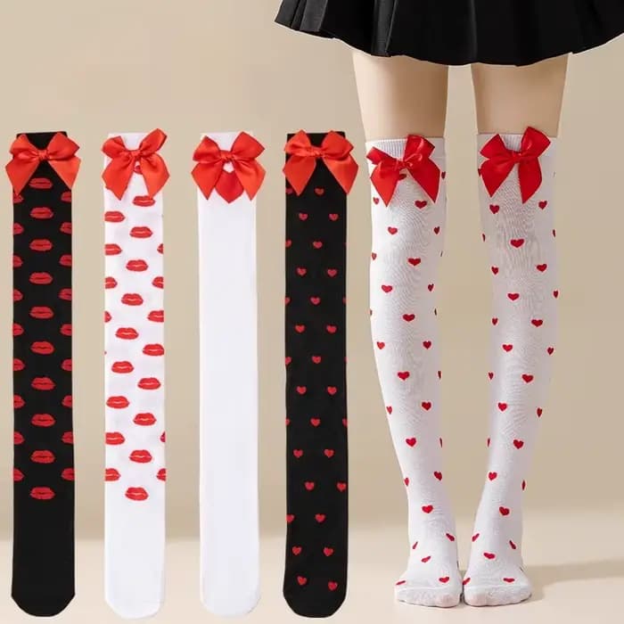 Une paire de chaussettes hautes pour la Saint-Valentin et Noël