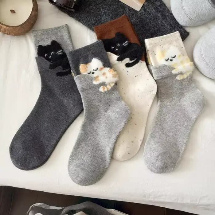 1 paire de chaussettes mi-hautes amusantes et mignonnes à imprimé chats