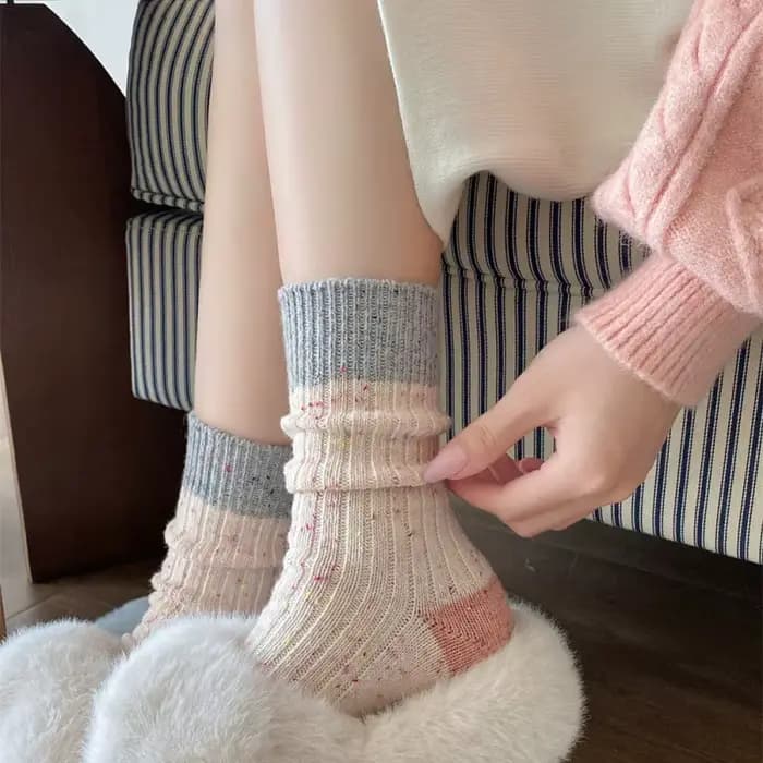 Nouvelles chaussettes pour femmes de haute qualité