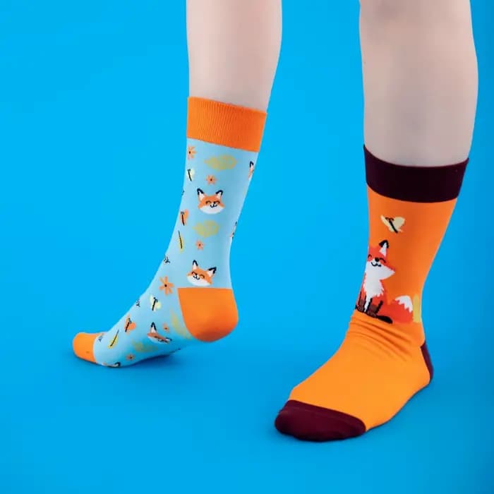 1 paire de chaussettes mi-mollet en petits renards mignons