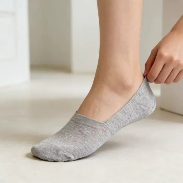 5 paires de chaussettes invisibles sans couture pour femmes, printemps-été, antidérapantes, en silicone, à coupe basse, couleur unie gris, style européen
