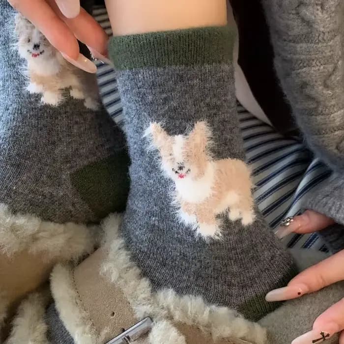 Femmes automne en peluche chien motif chaussettes Kawaii dessin animé femme coton chiens mi-tube chaussette