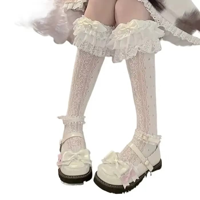 1 paire de chaussettes Lolita en dentelle blanche lait