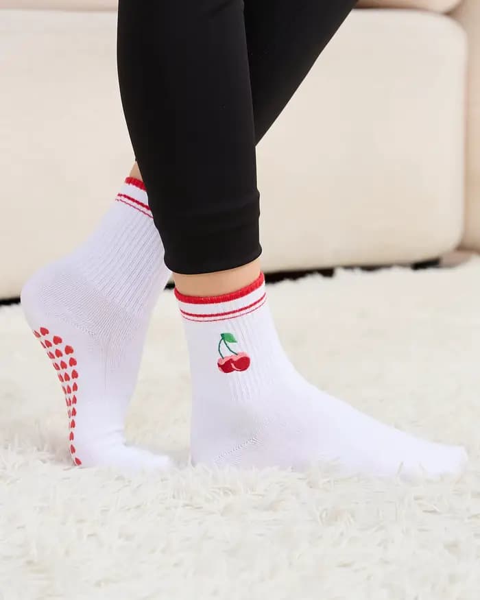 3 paires, 3 paires de chaussettes de Pilates mignonnes avec poignées chaussettes de Yoga à volants pour femmes