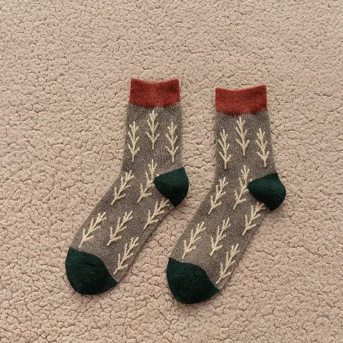 Nouvelles chaussettes en laine d'automne et d'hiver