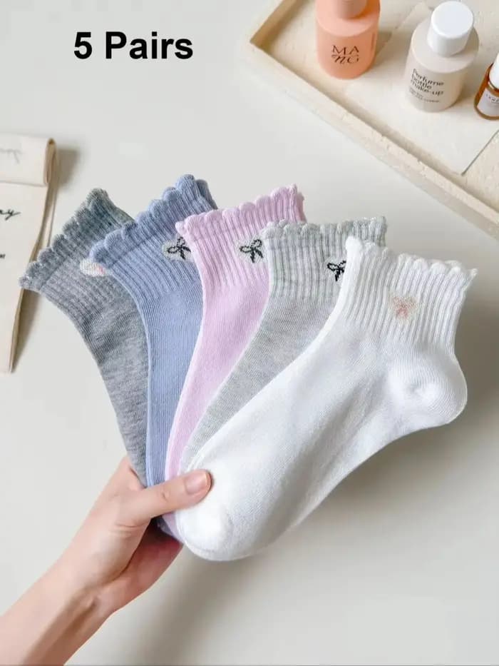 5 paires de chaussettes pour femmes, accessoires féminins, chaussettes courtes, noires, pas chères, vêtements Y2K, mignonnes, sportives, amusantes, chaussures, cadeau
