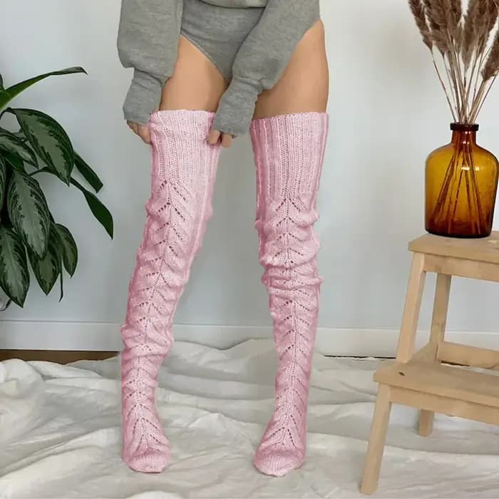 Chaussettes en laine empilées au-dessus du genou pour femmes