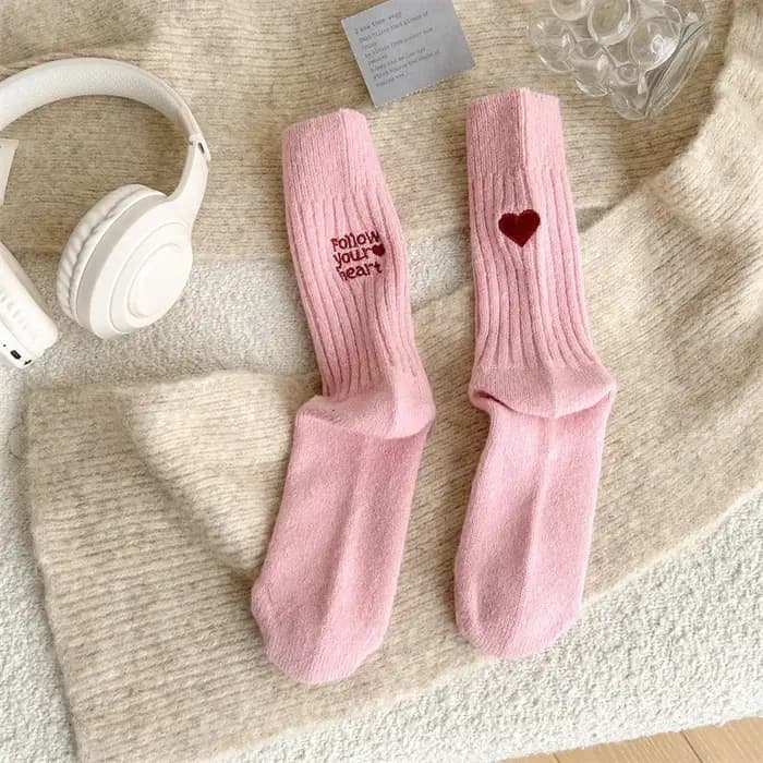 Cachemire Tube moyen Harajuku Kawaii chaussettes automne hiver nouvelle couleur Pure femmes