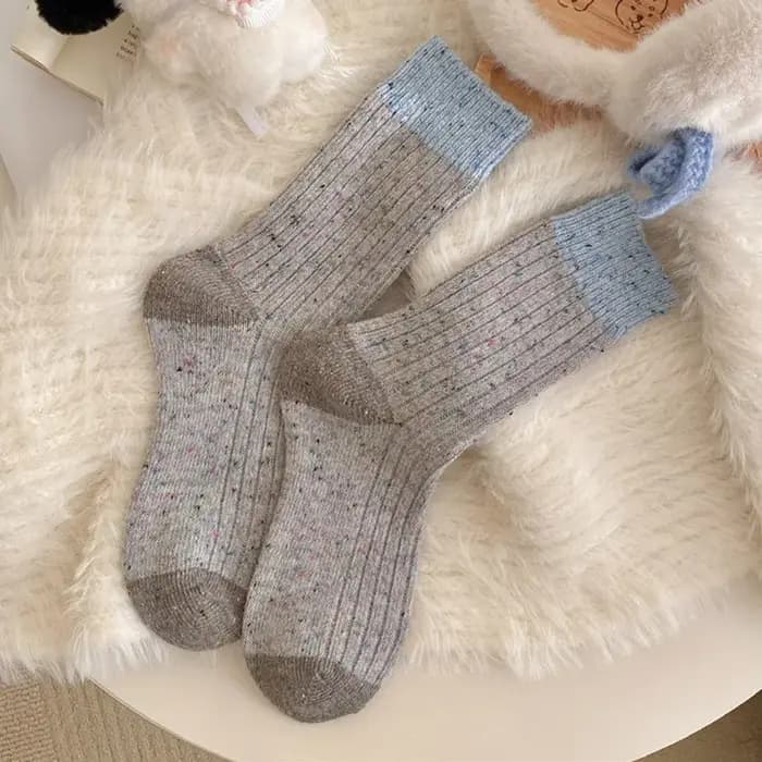 Nouvelles chaussettes pour femmes