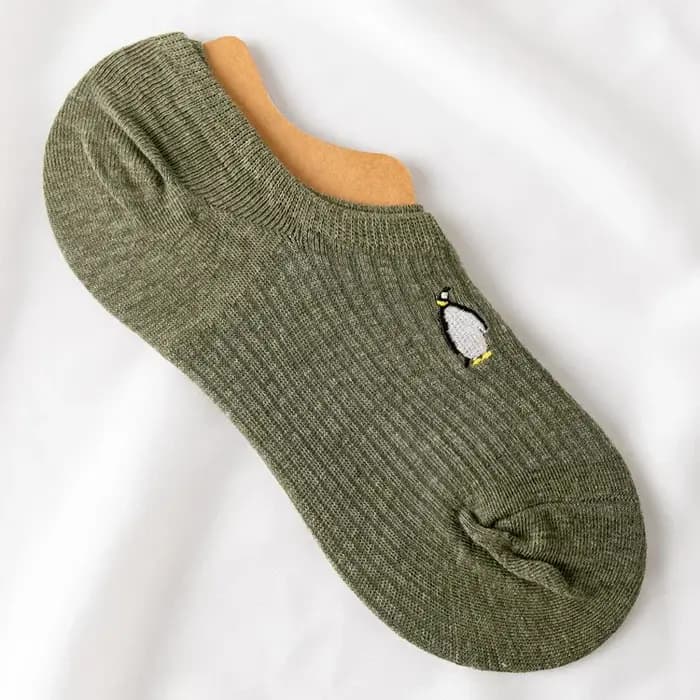 Chaussettes courtes brodées mignonnes pour femmes