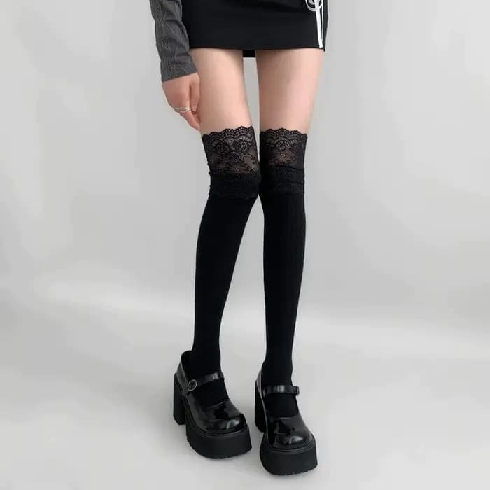 1 paire de chaussettes hautes en dentelle pour femmes