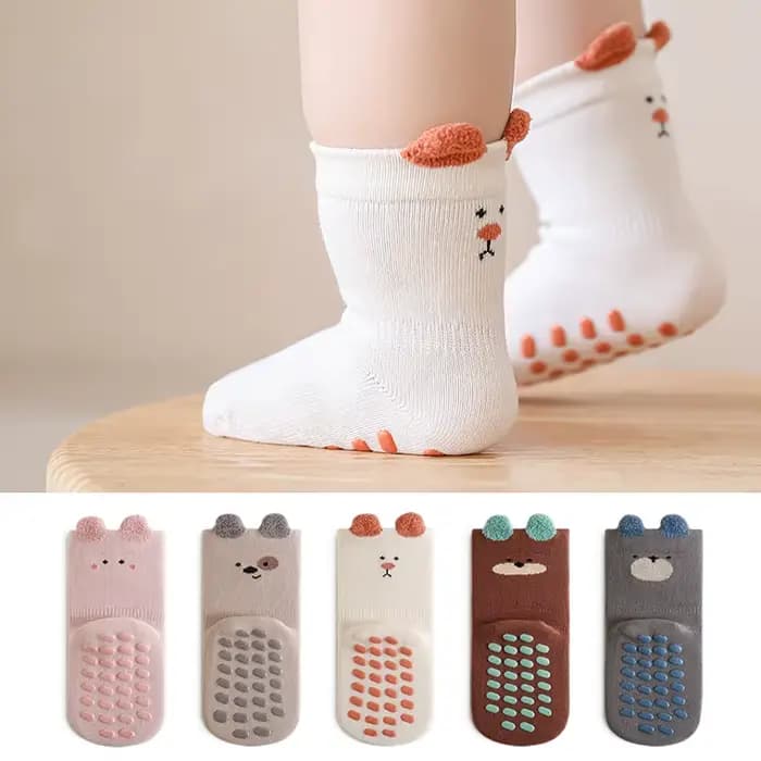 Chaussettes en coton pour enfants, filles et garçons, mode automne-hiver, chaussettes mignonnes et douces pour bébés en bas âge, chaussettes de maison antidérapantes de 3 à 5 ans