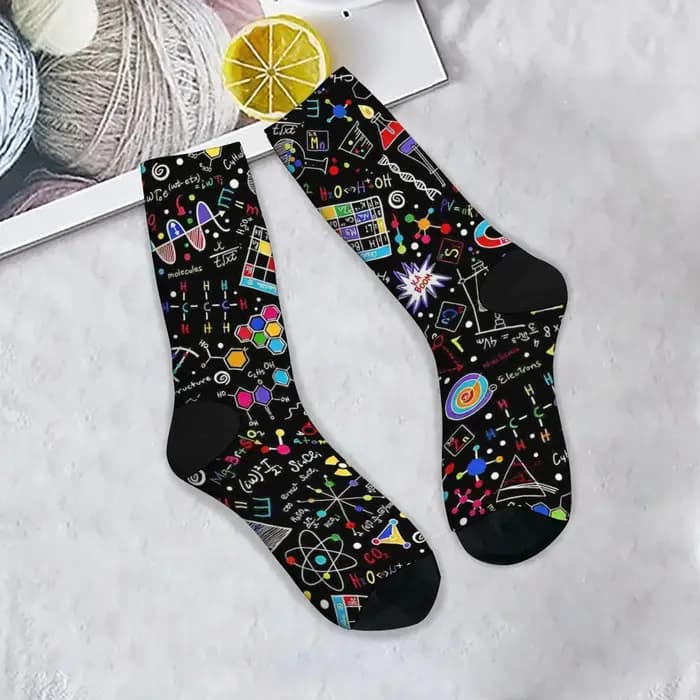Chaussettes de Style Harajuku heureux, Science incroyable, chaussettes d'hiver unisexes, randonnée, élément chimique imprimé, chaussettes folles de Style de rue, cadeaux
