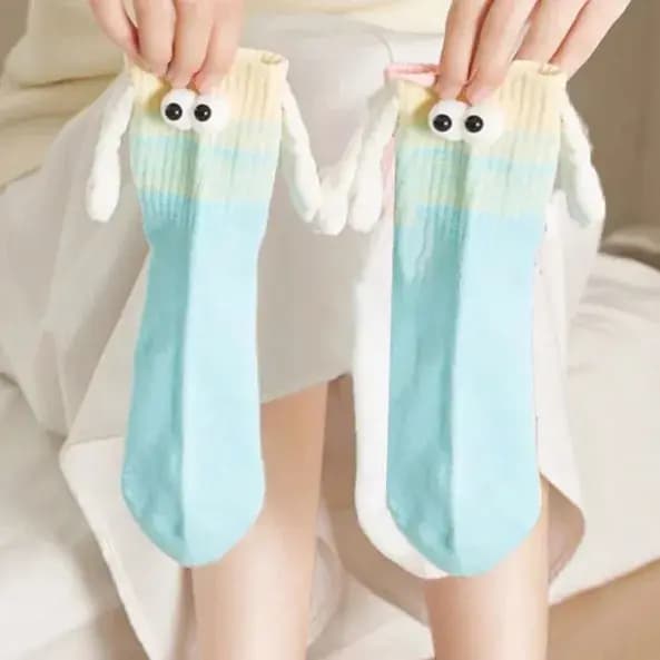 Chaussettes colorées pour femmes avec poignées magnétiques