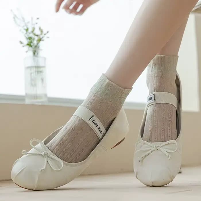 Chaussettes en dentelle ultra fines respirantes pour femmes