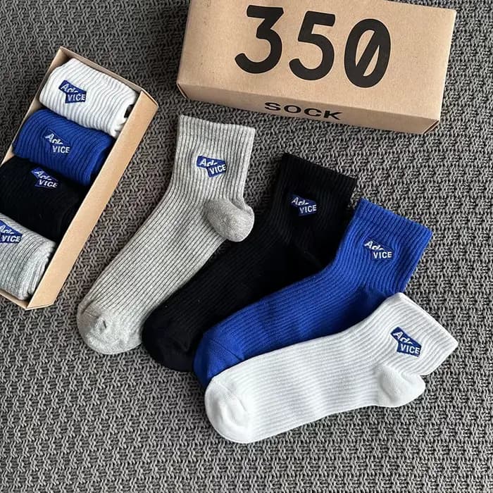 4 paires/boîte chaussettes homme cadeau coton Ventilation mâle femme chaussettes noir Ins lettre bro