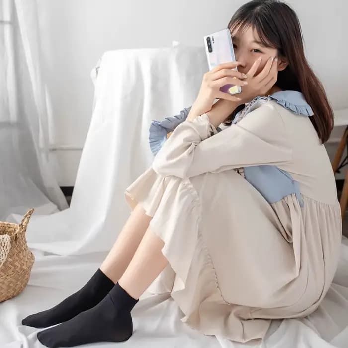 Chaussettes mi-longues en velours pour femmes et filles