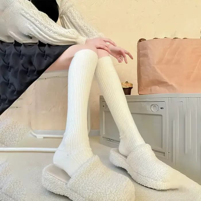 Chaussettes femme automne et hiver épais chaud couleur unie genou haut bas noir blanc rayures vertic