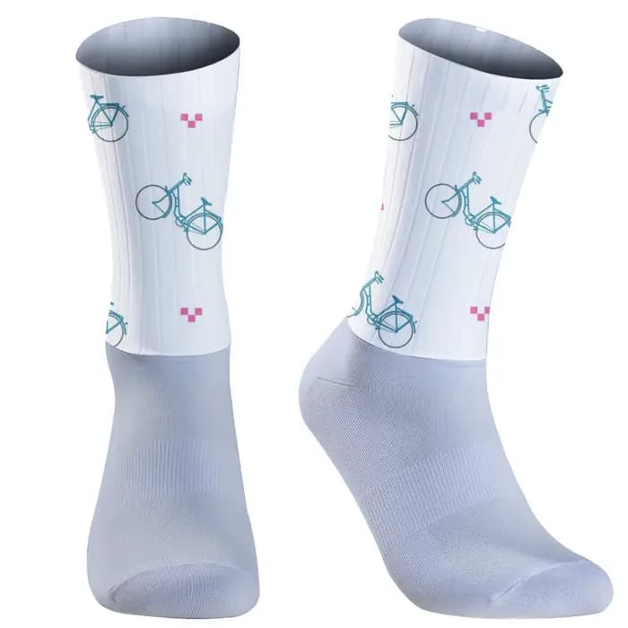 Chaussettes de cyclisme antidérapantes 2026 respirantes en silicone, chaussettes de sport aérodynamiques pour vélo, chaussettes d'été fraîches et confortables pour hommes et femmes