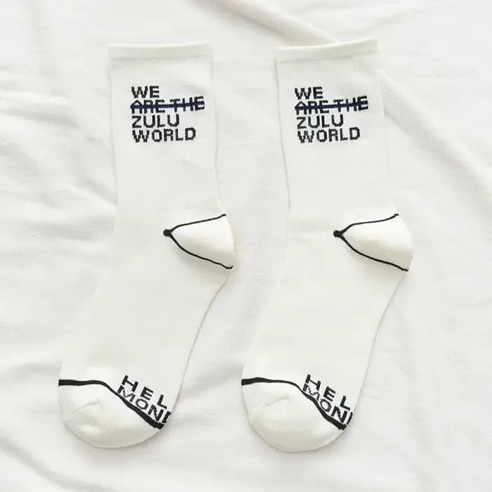 Chaussettes longues à motifs de lettres pour femmes
