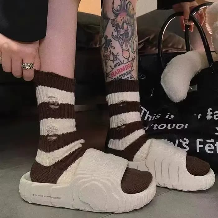 Chaussettes mi-mollet pour femmes, rayées, confortables, couleur café, style coréen, tendance, toutes occasions, pour le sport, printemps-automne
