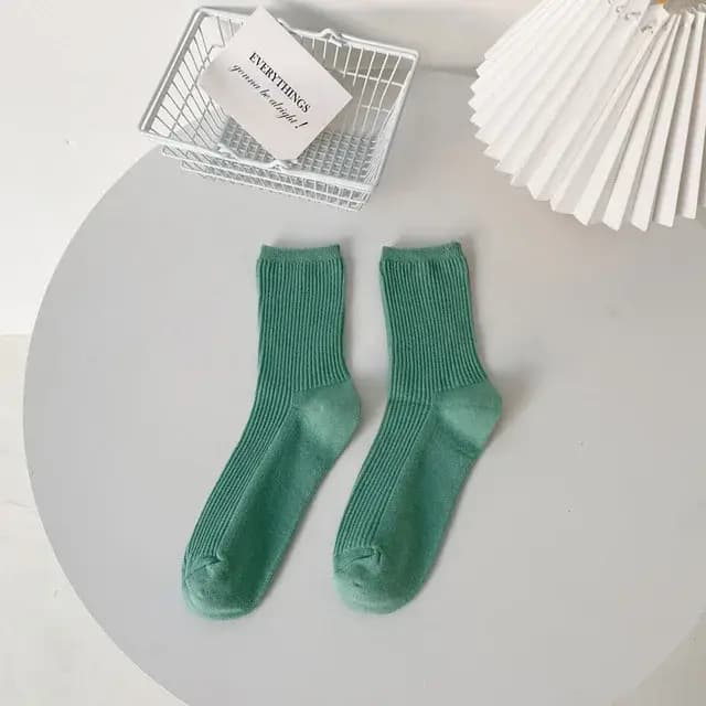 Chaussettes en coton solide pour femmes