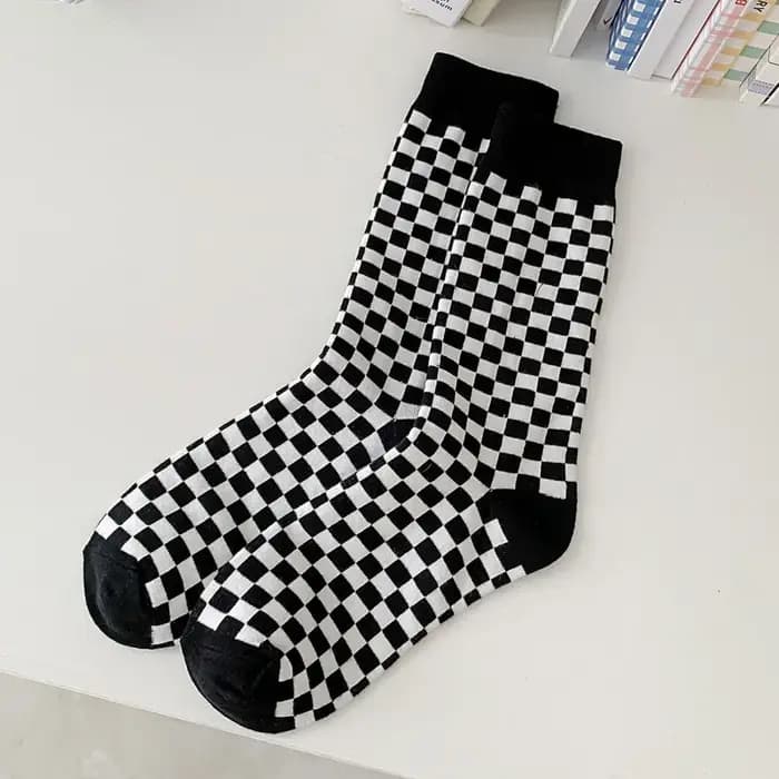 Chaussettes pour femmes printemps-été respirantes décontractées à côte haute à carreaux, tendance mode, en coton peigné respirant, vente en gros