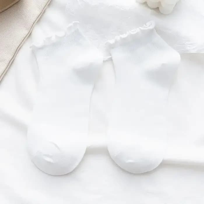 Chaussettes courtes à froufrous violettes pour femmes