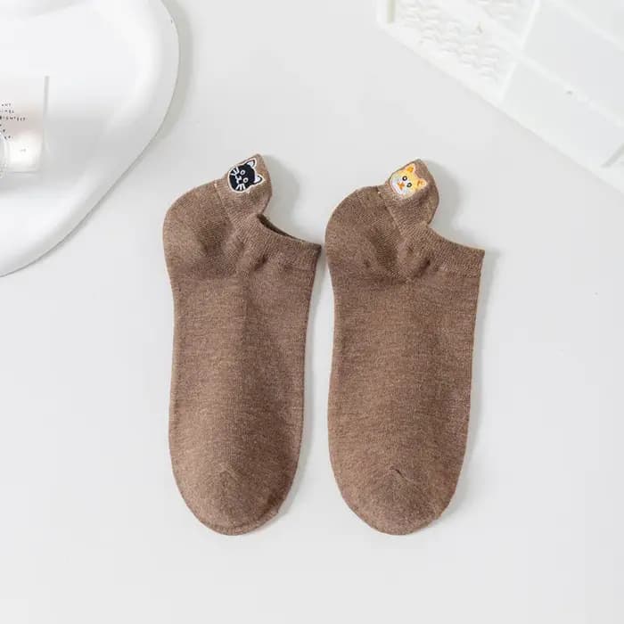 Chaussettes en coton pour femmes, pantoufles de Style AB, chat mignon brodé, doux Kawaii, cheville d'été, printemps, blanc, noir, fille coréenne