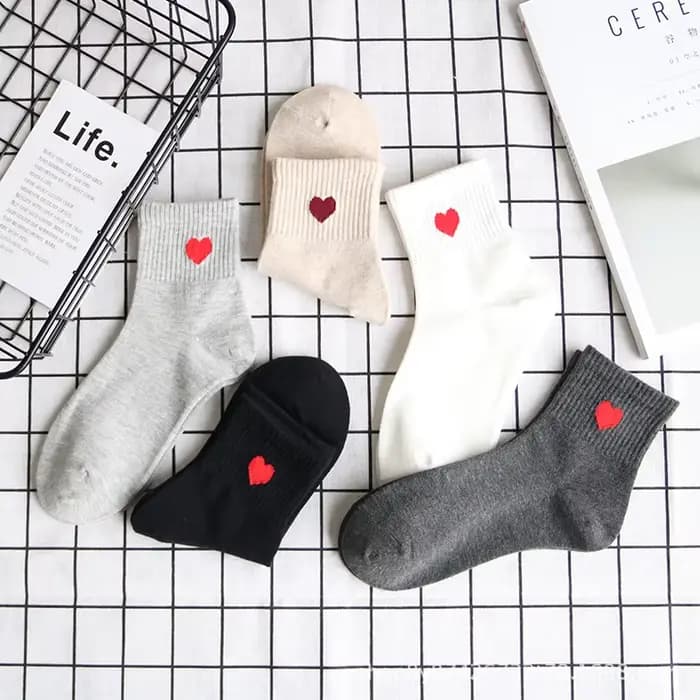 Chaussettes en coton imprimé coeur d'amour mignon pour femmes