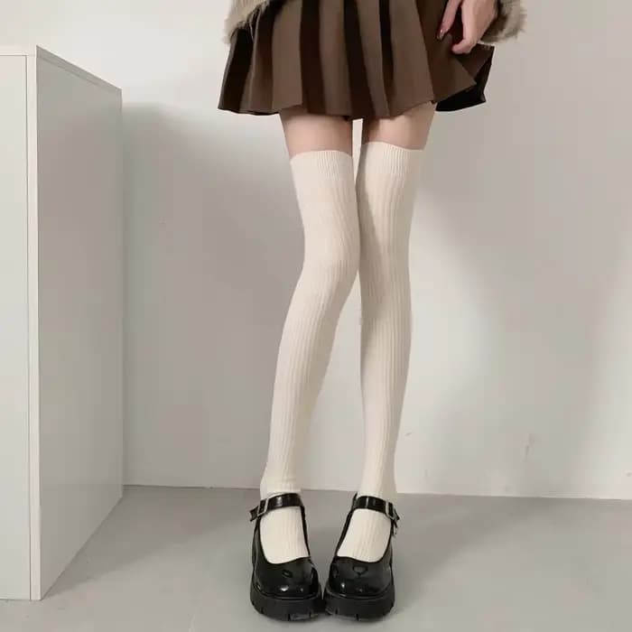 Chaussettes femme automne et hiver épais chaud couleur unie genou haut bas noir blanc rayures verticales cuisse haute