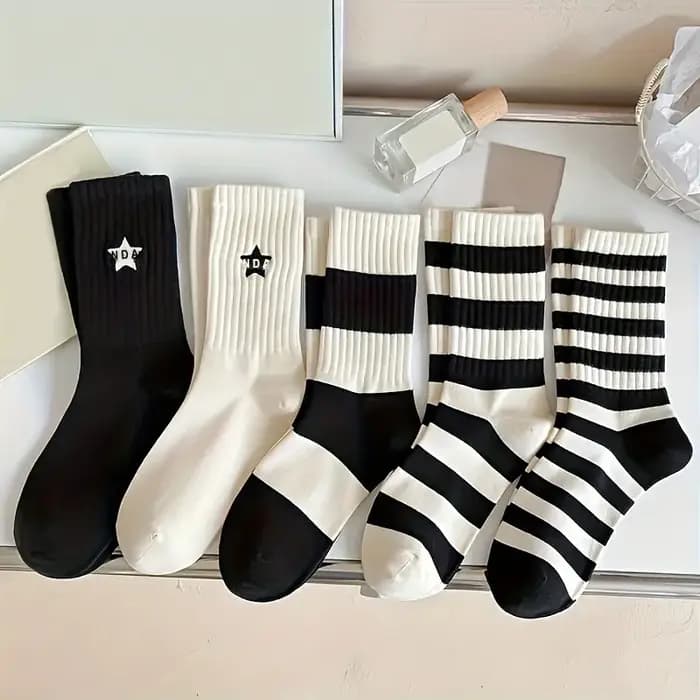 5 paires de chaussettes rayées noires et blanches pour femmes
