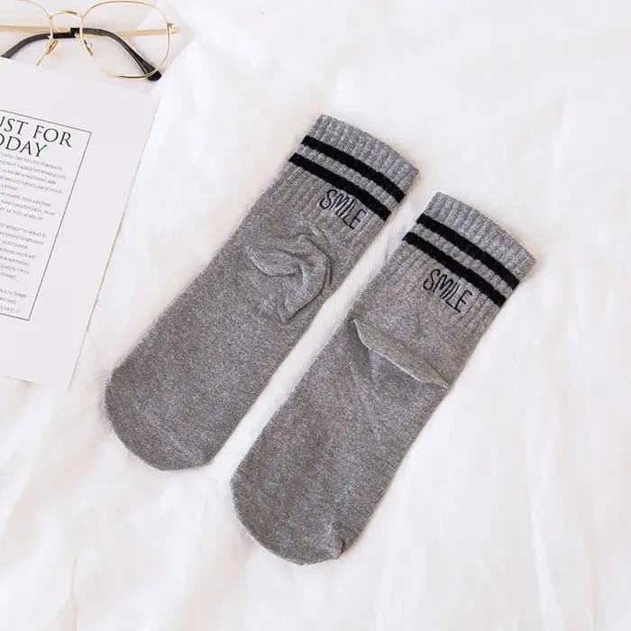 Chaussette femme broderie lettre sourire rayures Skateboard chaussettes dame coton Harajuku rayé Sox Kawaii Meias pour les filles Calcetines