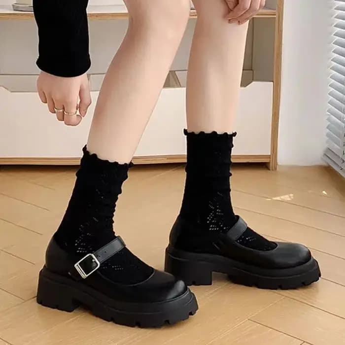 Chaussettes pour femmes avec bordure en dentelle