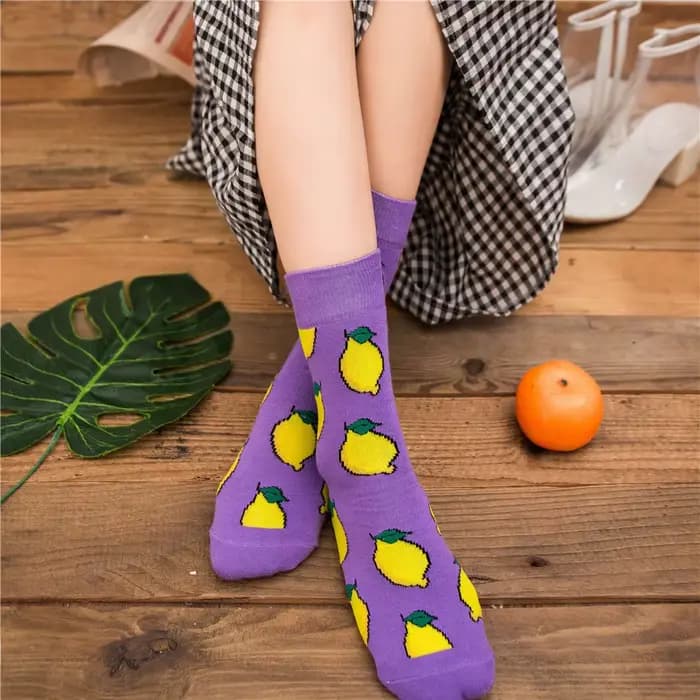 Femmes chaussettes drôle mignon dessin animé Fruits banane avocat citron oeuf Cookie beignets nourriture heureux