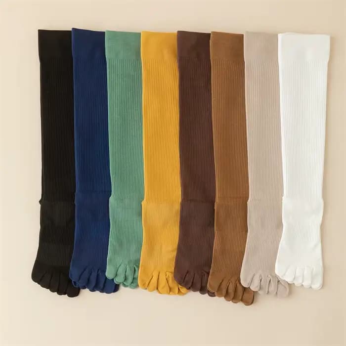 1 paire de chaussettes hautes en coton pour femmes