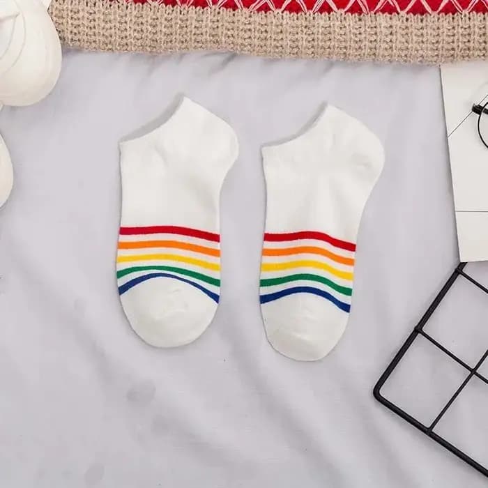 Chaussettes en coton Harajuku pour filles, chaussettes mignonnes, cheville allongée, dames, drôle, Kawaii, couleur jaune, blanc, noir