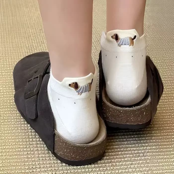 6 paires de chaussettes courtes colorées pour femmes, motif teckel de dessin animé, respirantes et confortables avec étiquettes d'identification, adaptées aux chaussettes fines d'été pour femmes, chau