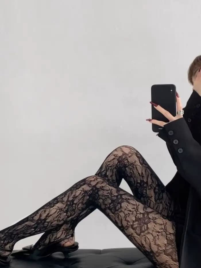 Chaussettes blanches femmes Sexy bas résille Femme été mince fleur maille collants élastique minceur taille haute évider